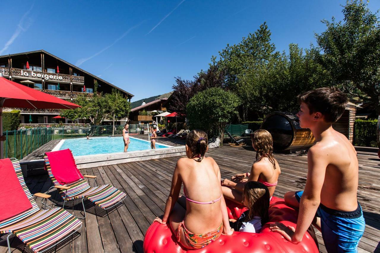 Hotel La Bergerie Morzine Exterior photo